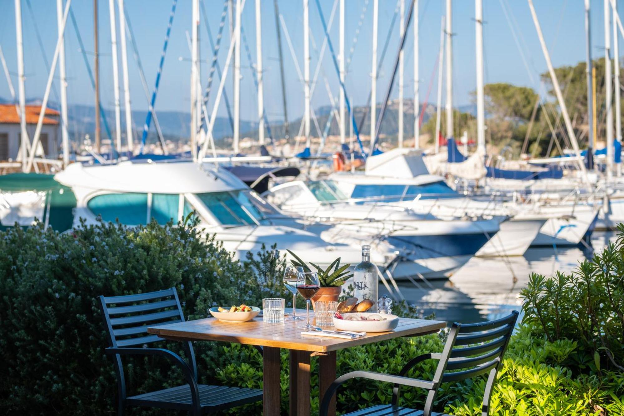 Hotel Helios & Spa - Ile Des Embiez ซิ-ฟูร์-เล-ปลาจ ภายนอก รูปภาพ