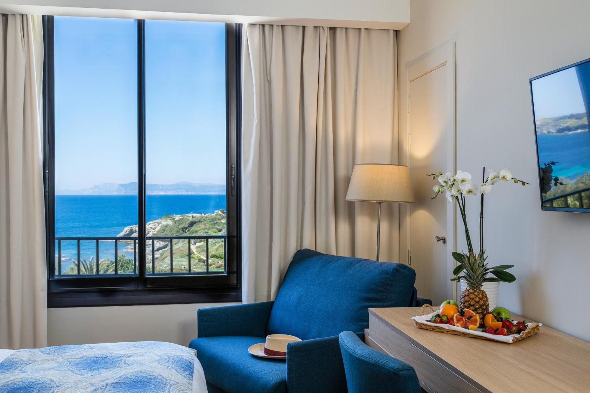 Hotel Helios & Spa - Ile Des Embiez ซิ-ฟูร์-เล-ปลาจ ภายนอก รูปภาพ