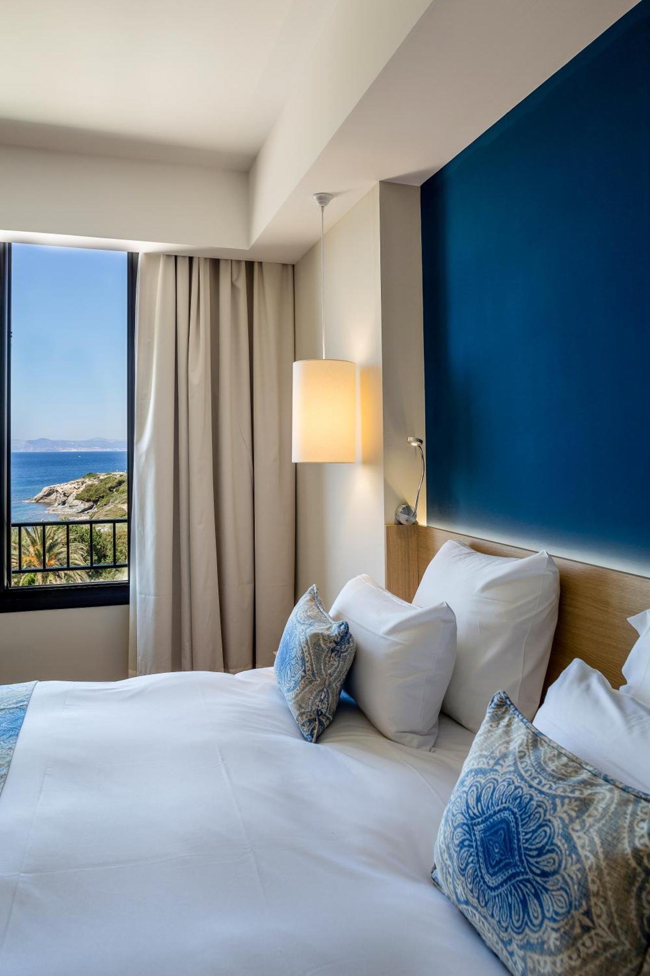Hotel Helios & Spa - Ile Des Embiez ซิ-ฟูร์-เล-ปลาจ ภายนอก รูปภาพ