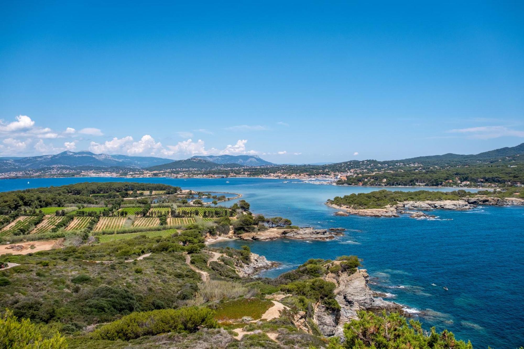 Hotel Helios & Spa - Ile Des Embiez ซิ-ฟูร์-เล-ปลาจ ภายนอก รูปภาพ