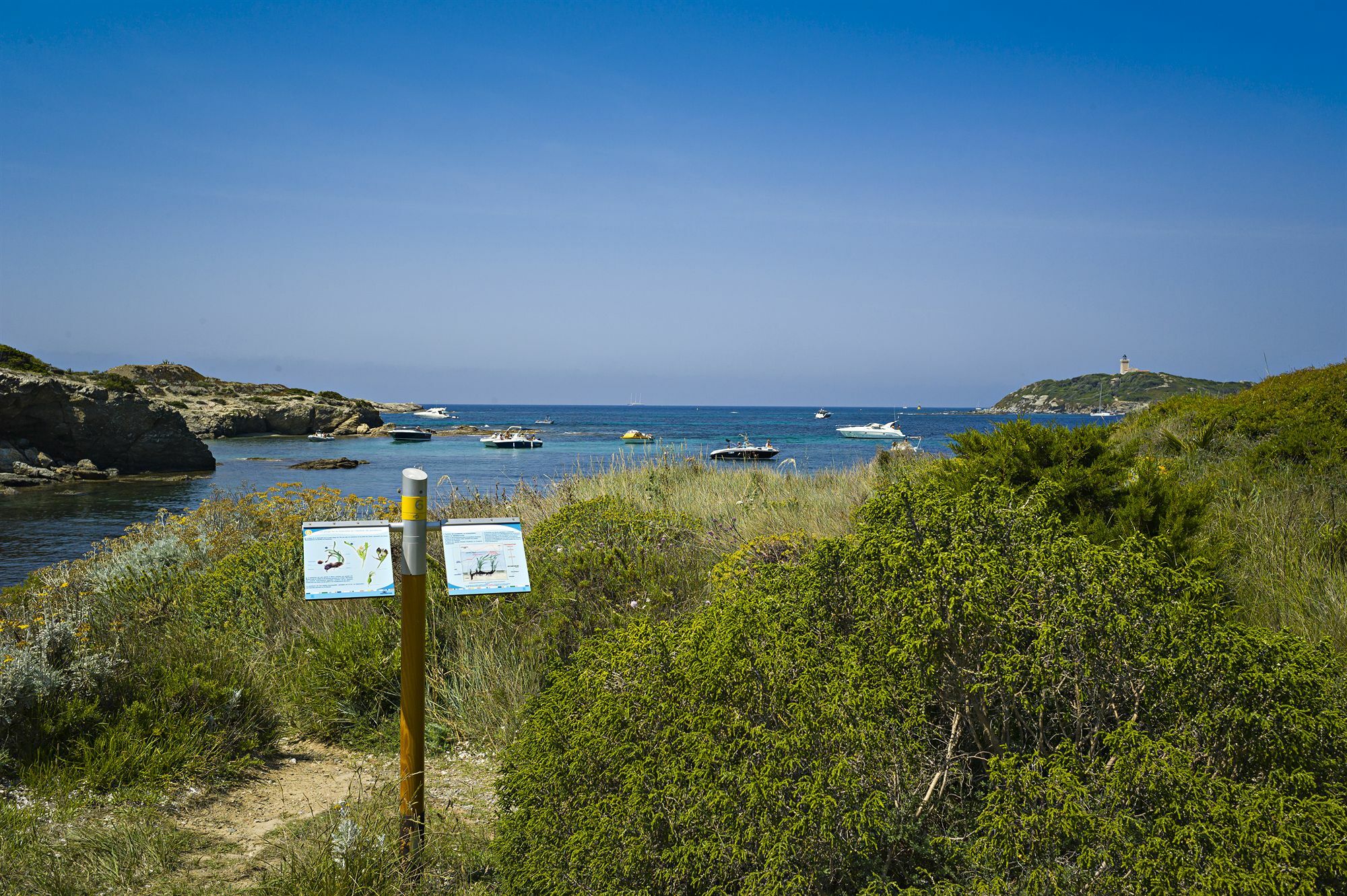 Hotel Helios & Spa - Ile Des Embiez ซิ-ฟูร์-เล-ปลาจ ภายนอก รูปภาพ