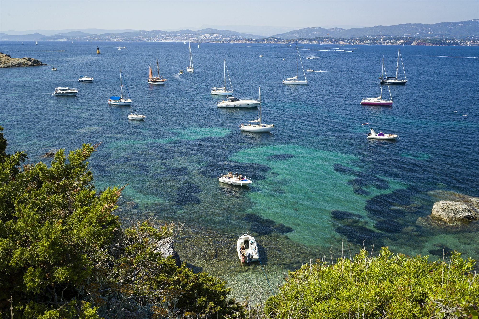 Hotel Helios & Spa - Ile Des Embiez ซิ-ฟูร์-เล-ปลาจ ภายนอก รูปภาพ